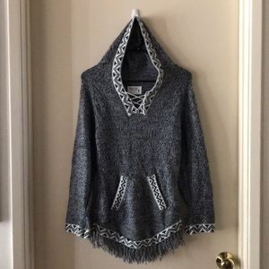 Hand loomed alpaca wool hooded sweater from Peru